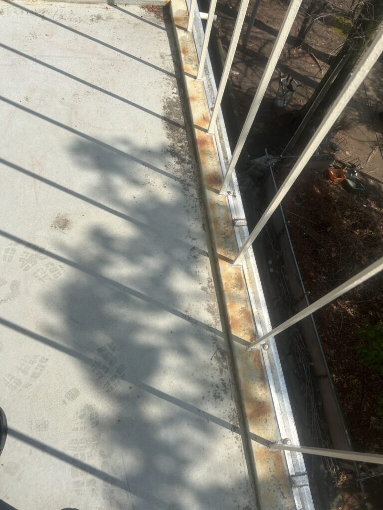 「本館外部階段塗装工事」広島市南区出汐 広島県立工業高校関連工事 施工中ブログ